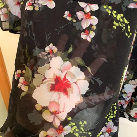 BEME BLACK FLORAL TIE 3/4 SLEEVE FLARE CUFF TIE COVER UP SHIRT SIZE 20 - Picture 7 of 9